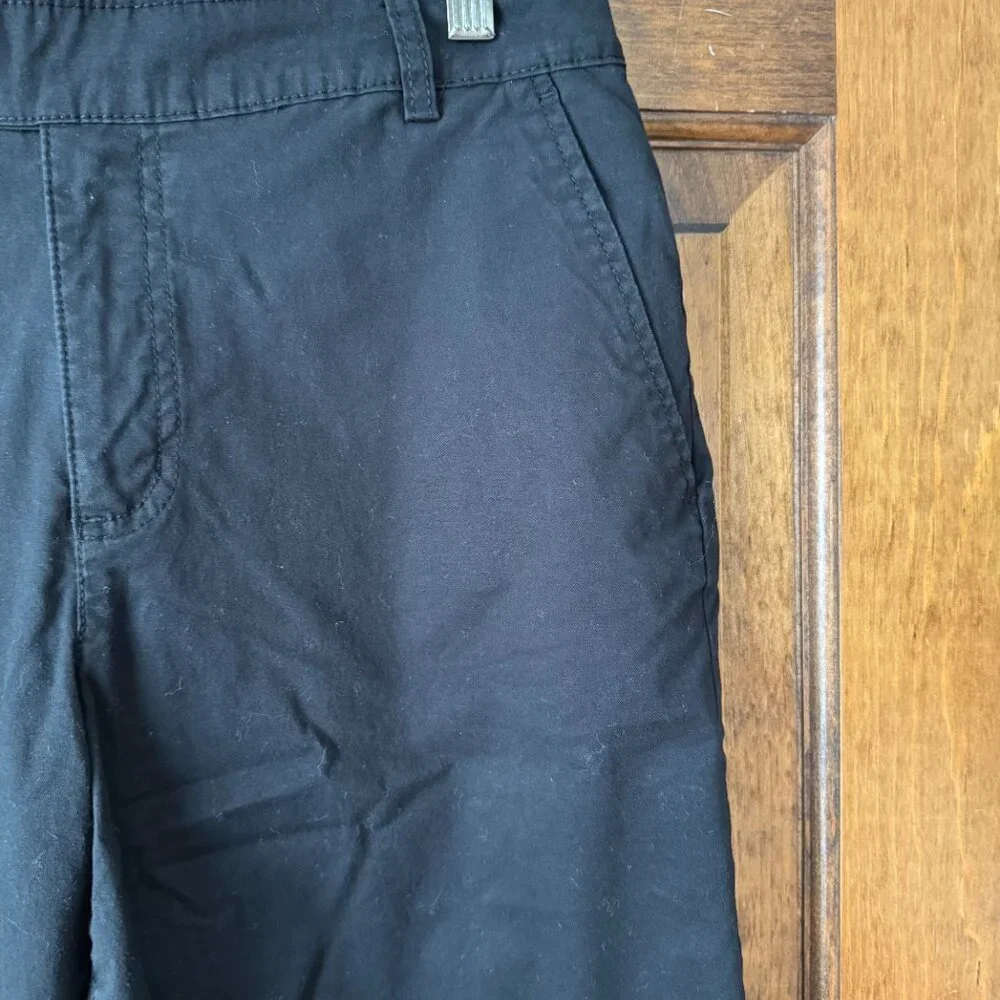 Bandolino Black Capris Size 12
